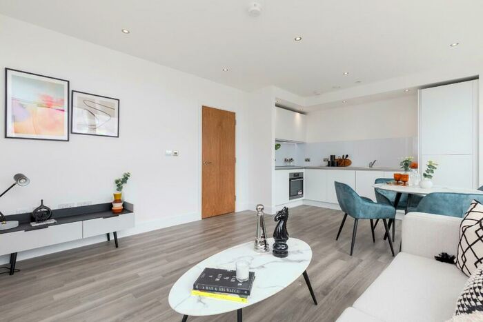 1 Bedroom Flat To Rent In Thames Road, London, E16