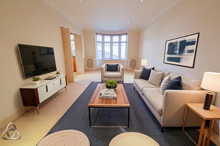 2 Bedroom Apartment For Sale In Hall Road, William Court, NW8