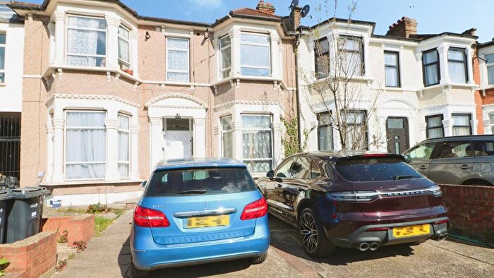 1 Bedroom Flat To Rent In Argyle Road, Ilford, IG1
