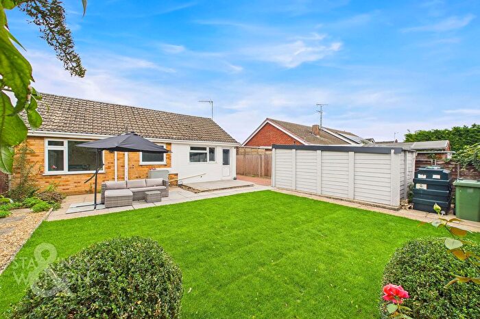 2 Bedroom Detached Bungalow For Sale In Westfields, Narborough, King's Lynn, PE32