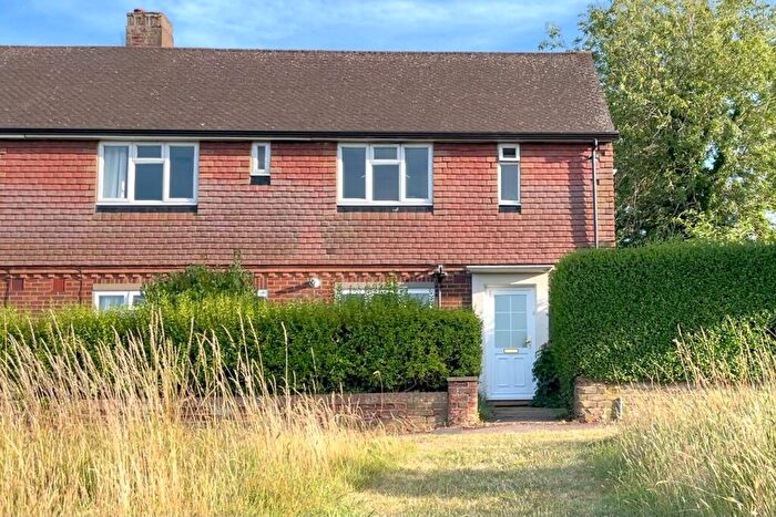 2 Bedroom Maisonette For Sale In Caesars Road, Wheathampstead, St. Albans, AL4