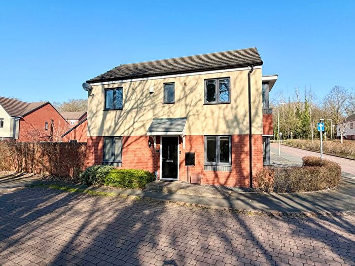 3 Bedroom Detached House For Sale In Doultons Meadow, Netherton, Dudley, DY2