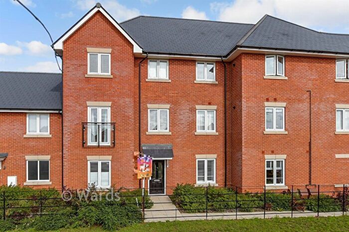 2 Bedroom Flat For Sale In Buffs Road, Canterbury, Kent, CT1