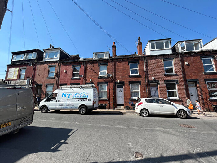 4 Bedroom Terraced House To Rent In Royal Park Road, Leeds, LS6