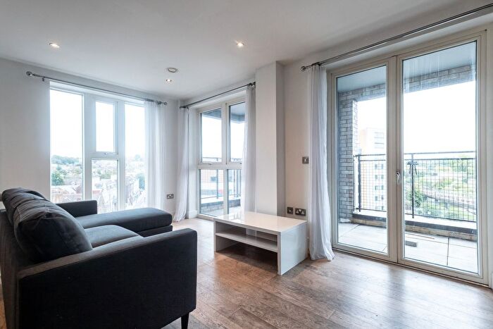 3 Bedroom Flat To Rent In The Glassworks, Deptford, SE8