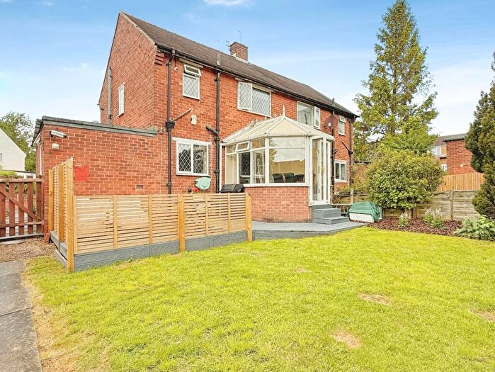 2 Bedroom Semi-Detached House For Sale In Chaucer Grove, Pudsey, LS28