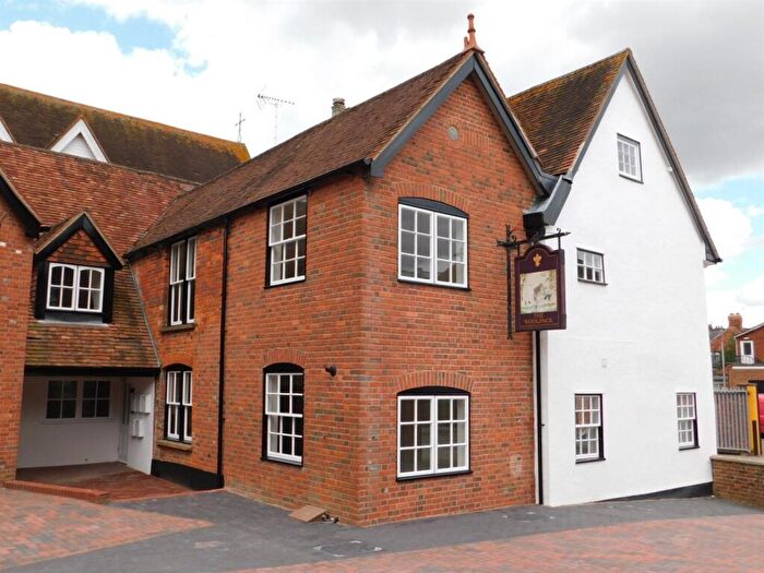 1 Bedroom Apartment To Rent In Church Street, Central Wantage, OX12