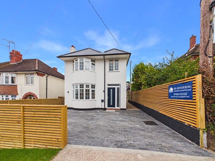 3 Bedroom House For Sale In Highland Road, Haywards Heath, RH16