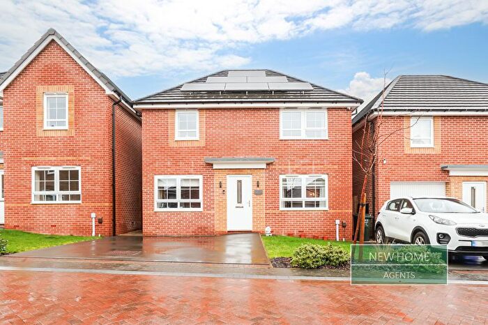 4 Bedroom Detached House For Sale In Dearne Hall Park Barugh Green, Barnsley, S75