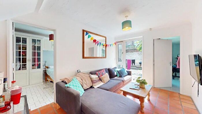 5 Bedroom House To Rent In Elia Mews, London, N1