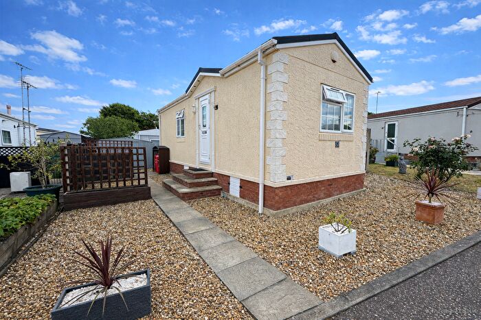 1 Bedroom Barn Conversion For Sale In Woodland View, Stratton Strawless, Norwich, NR10