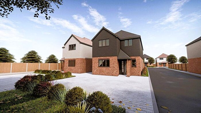 4 Bedroom Detached House For Sale In Third Avenue, Stanford Le Hope, Essex, SS17