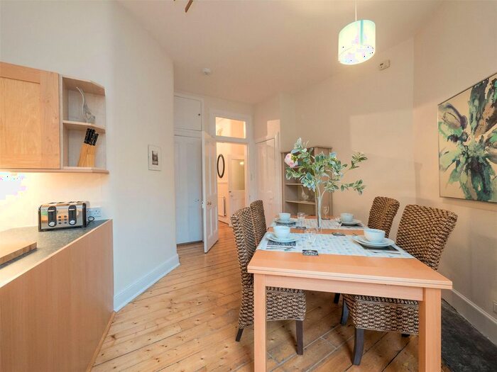 1 Bedroom Flat To Rent In Jeffrey Street, Edinburgh, EH1
