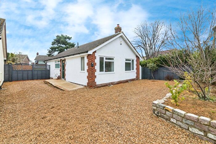 2 Bedroom Detached Bungalow For Sale In Colville Road, Lowestoft, NR33