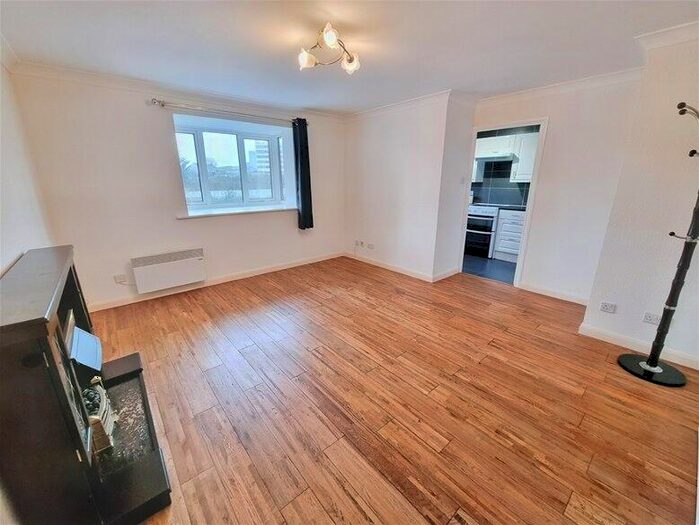 2 Bedroom Flat To Rent In Alan Hocken Way, West Ham, E15