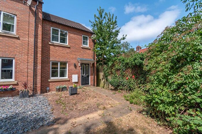2 Bedroom End Of Terrace House For Sale In Swan Road, Dereham, NR19