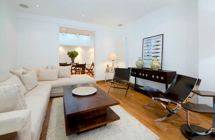 3 Bedroom Mews To Rent In Wythburn Place, London, W1H