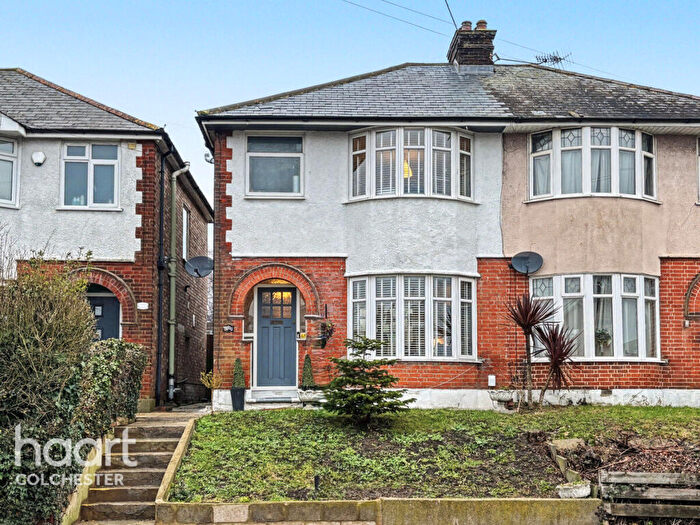 3 Bedroom Semi Detached House For Sale In Harwich Road, Colchester, CO4