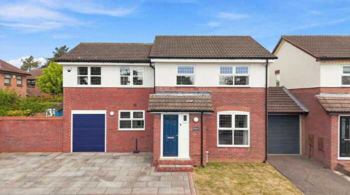 4 Bedroom Detached House For Sale In Alexandra Road, Rayleigh, SS6
