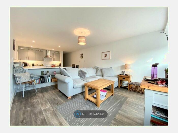 1 Bedroom Flat To Rent In Nortree Court, Melksham, SN12