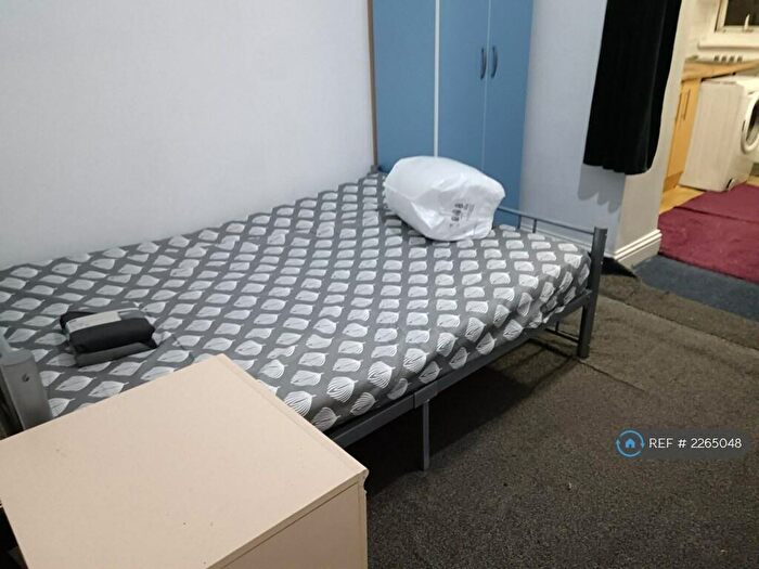 Studio To Rent In Folkestone Road, Dover, CT17