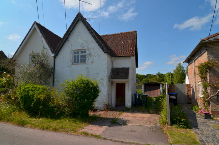 3 Bedroom Semi-Detached House For Sale In Barbers Lane, Homington, Salisbury, Wiltshire, SP5