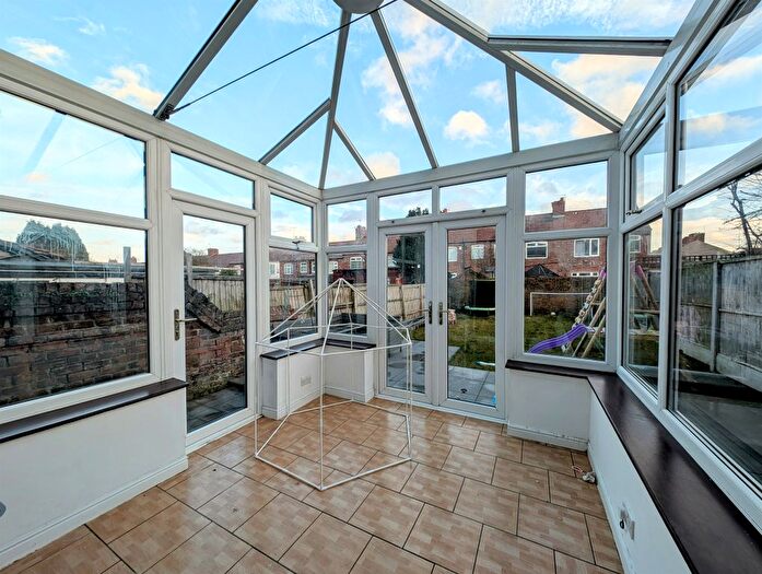 3 Bedroom End Of Terrace House For Sale In Easton Road, New Ferry, Wirral, CH62