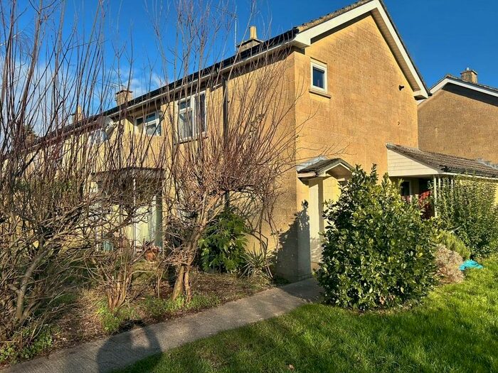 2 Bedroom Flat To Rent In Methuen Way, Corsham, SN13