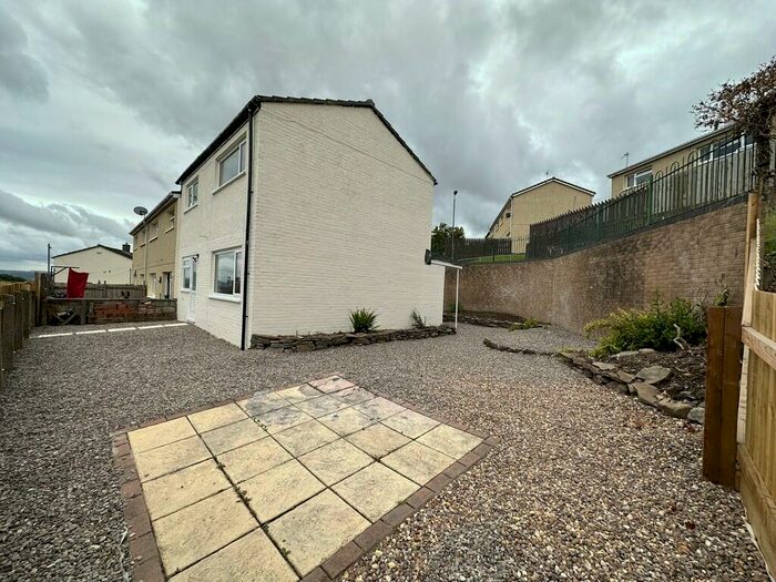 3 Bedroom End Of Terrace House To Rent In Park View, Bargoed, CF81