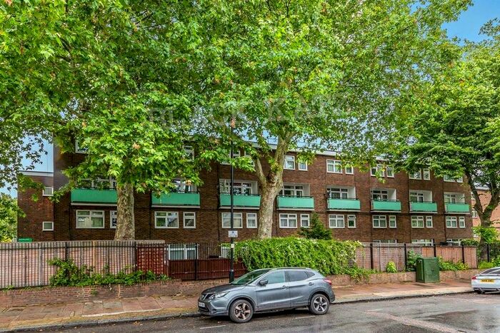 3 Bedroom Flat To Rent In Hilldrop Road, N7