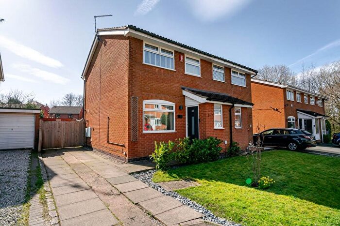 3 Bedroom Semi Detached House For Sale In Thames Close, Congleton, Cheshire, CW12