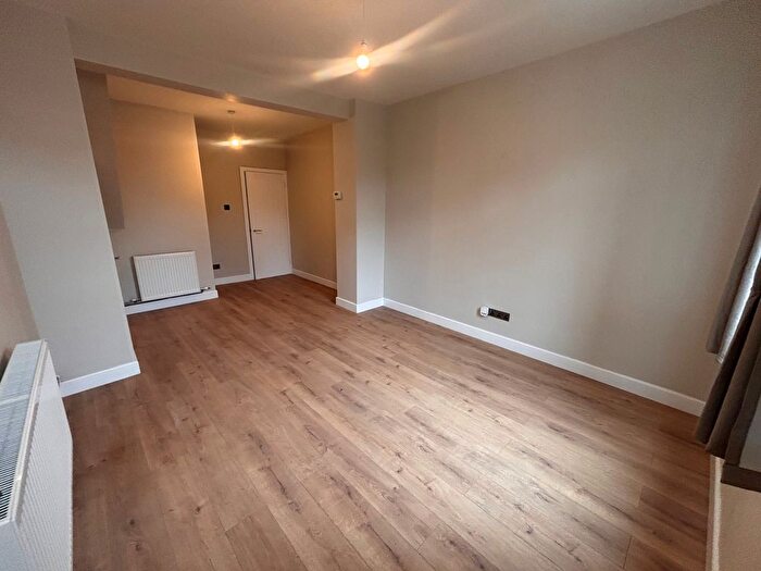 2 Bedroom Terraced House To Rent In Farringdon Street, Hull, HU5