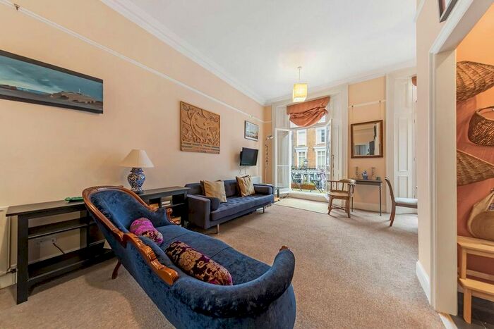 1 Bedroom Flat To Rent In Sunderland Terrace, Notting Hill, London W2