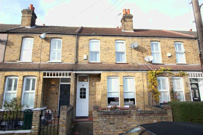 2 Bedroom Property To Rent In Beaconsfield Road, Bexley, Kent DA5
