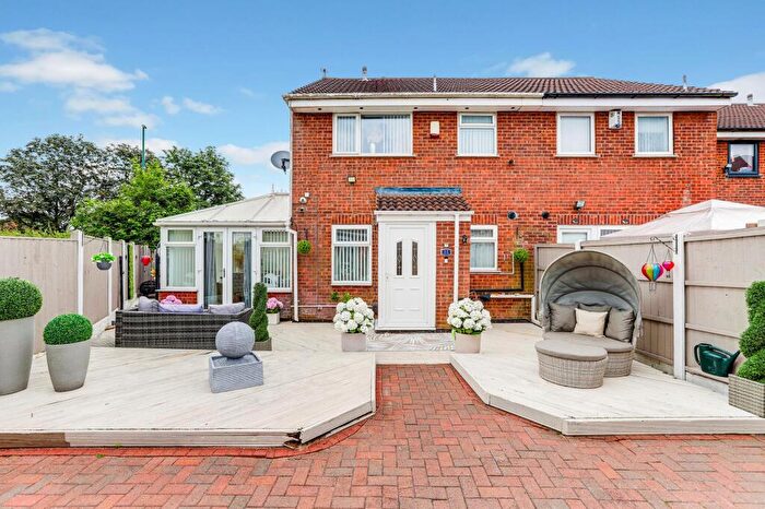 1 Bedroom Semi-Detached House For Sale In Ashbourne Court, Nottingham, NG6