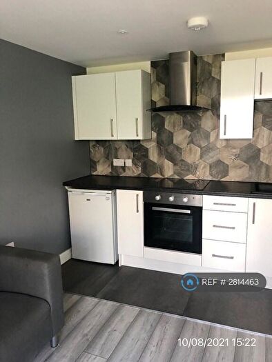 2 Bedroom Flat To Rent In Higher Huxham, Exeter, EX1