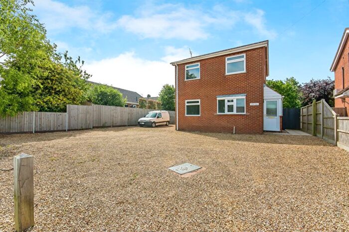 3 Bedroom Detached House For Sale In Daniels Gate, Long Sutton, Spalding, PE12