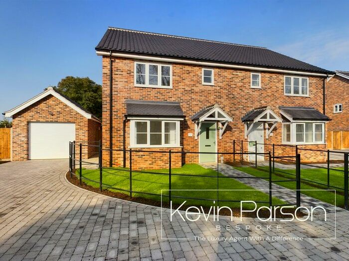 3 Bedroom Semi-Detached House For Sale In Dodds Meadow, Wickham Skeith, IP23