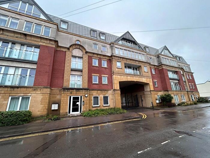 1 Bedroom Flat For Sale In Curzon Street, Burton-on-Trent, Staffordshire, DE14
