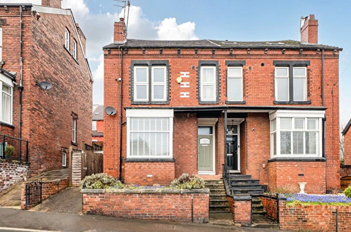 3 Bedroom Semi Detached House For Sale In Victoria Park Avenue, Kirkstall, Leeds, LS5