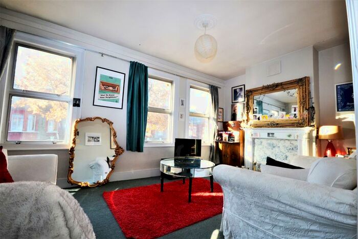 1 Bedroom Flat To Rent In Kettlebaston Road, Leyton, E10