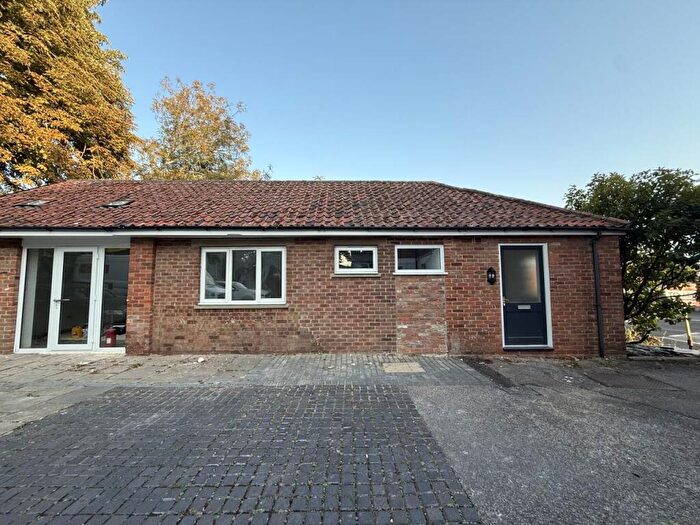 1 Bedroom House To Rent In The Halve, Trowbridge, Wiltshire, BA14