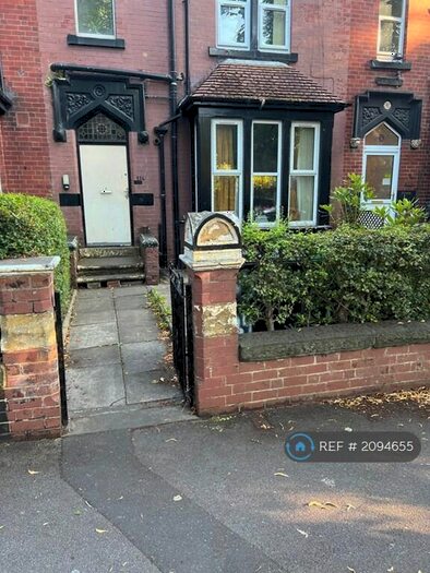 Studio To Rent In Harehills Avenue, Leeds, LS8