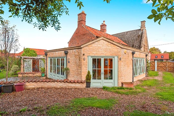 3 Bedroom Character Property For Sale In West Street, Barkston, Grantham, NG32