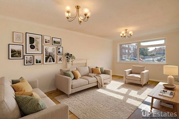 2 Bedroom Flat For Sale In Gresley Road, Coventry, CV2