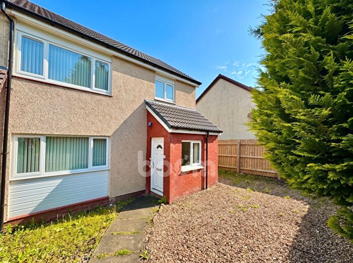 3 Bedroom End Of Terrace House For Sale In Ladeside Court, Kilbirnie, KA25