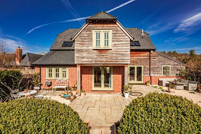 3 Bedroom Detached House For Sale In Chalkhill Barn, Streatley On Thames, RG8