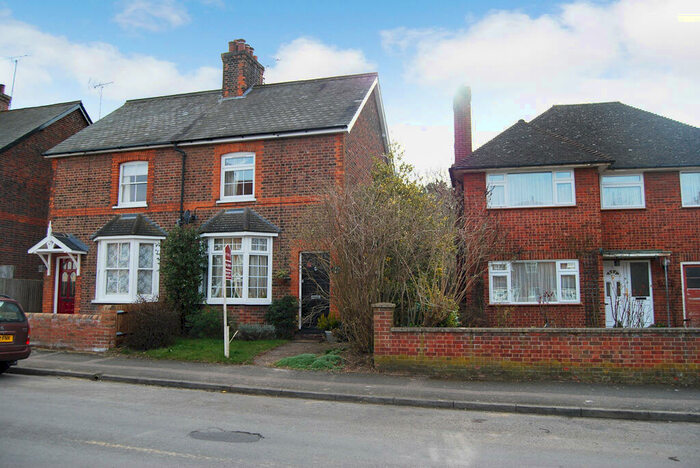 2 Bedroom Semi-Detached House To Rent In Pondcroft Road, Knebworth, SG3