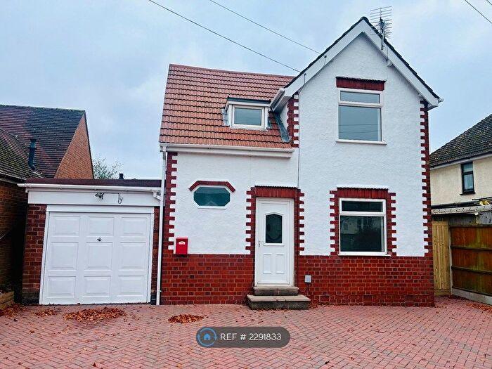 3 Bedroom Detached House To Rent In Huntington Terrace Road, Cannock, WS11