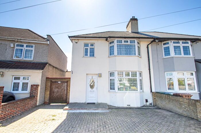 3 Bedroom Semi Detached House To Rent In Madison Crescent, Bexleyheath, DA7
